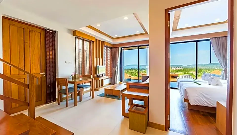 هتل آنداکری پول ویلا